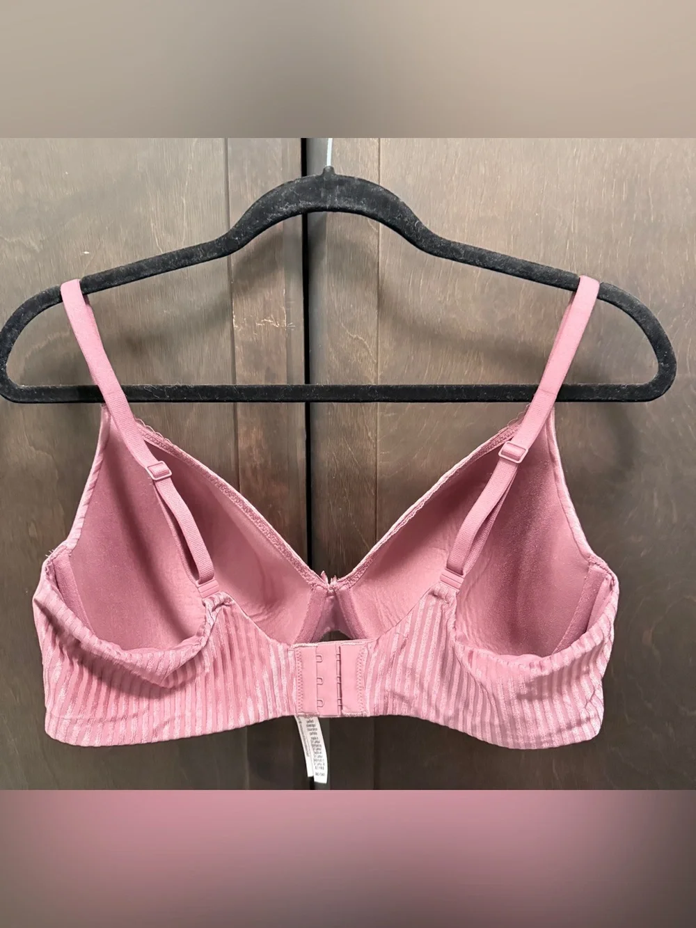 Victoria’s Secret Body by Victoria Perfect Coverage Striped Padded Underwire Bra - Picture 3 of 4